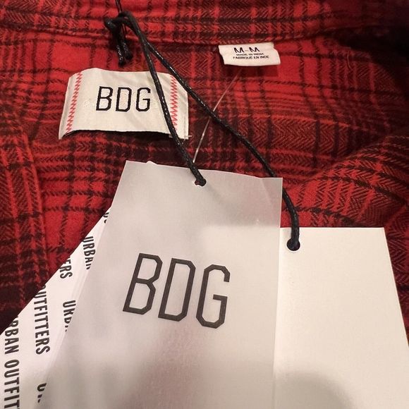 URBAN OUTFITTERS BDG Red Check Plaid Shirt Size Medium 59$ originally NWT - Picture 2 of 4